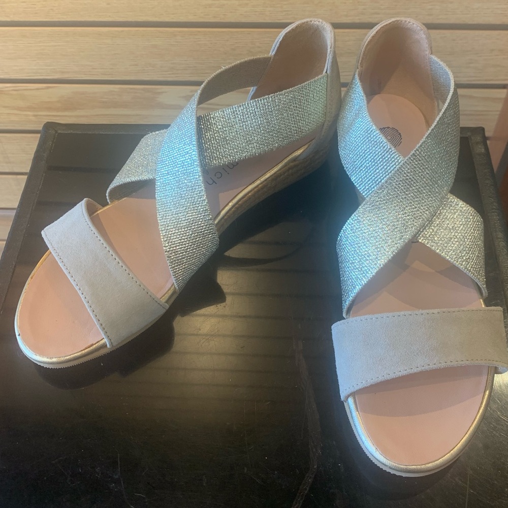 Gold Sandals - Picture 2 of 3